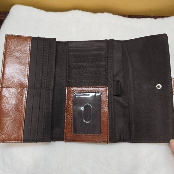NWOT Nine & Co by Nine West Women’s Broadway Green & Brown Trifold wallet - Picture 3 of 7